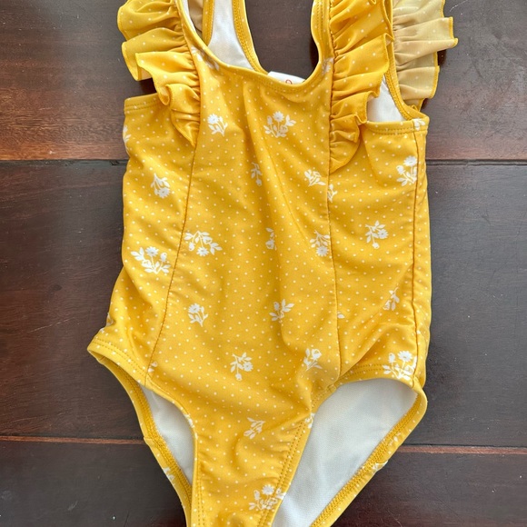 Girls Swimwear One Piece 3T (2) - Picture 2 of 7